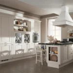 Beyazın Zarafeti: Villa Mutfağında Klasik Dolap Seçenekleri 