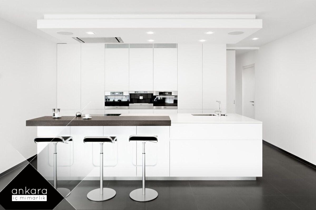 Villa mutfağına yalın dokunuşlar