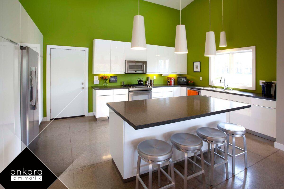 renk uyumu ve kontrast