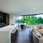 Mutfak Adası Şıklığı: Villa Mutfağında Pratik ve Estetik Kullanım