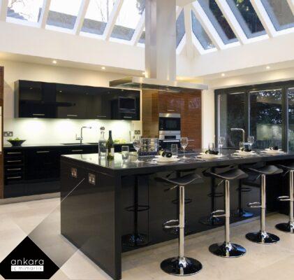 Geniş Mutfak Alanları: Villa Mutfak Tasarımında Pratik Çözümler 