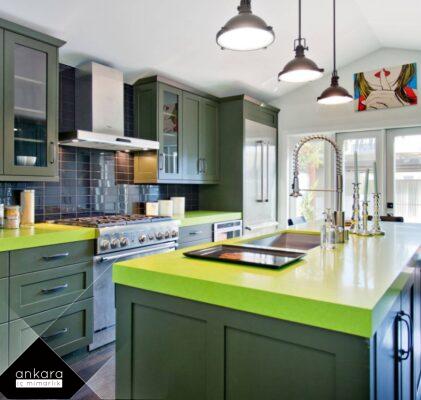 Renk Uyumu ve Kontrast: Villa Mutfağı Dolaplarında Dikkat Edilmesi Gerekenler 