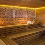 Ahşap ve Taş Detayları: Villalarda Sauna Tasarımında Doğal Malzemeler