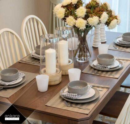 Yemek Odası Dekorasyonu: Aile ve Misafirler İçin Şık ve Sıcak Bir Ortam