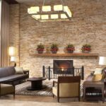 Evde Sanat Sergileme ve Duvar Dekorasyonu: Kişisel Tarzınızı Yansıtma Yolları